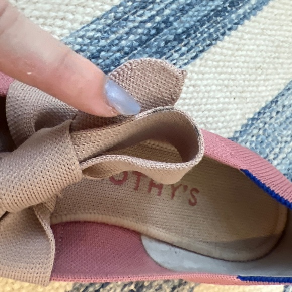 Mary Jane Rothy’s in Rosebud - Picture 5 of 6